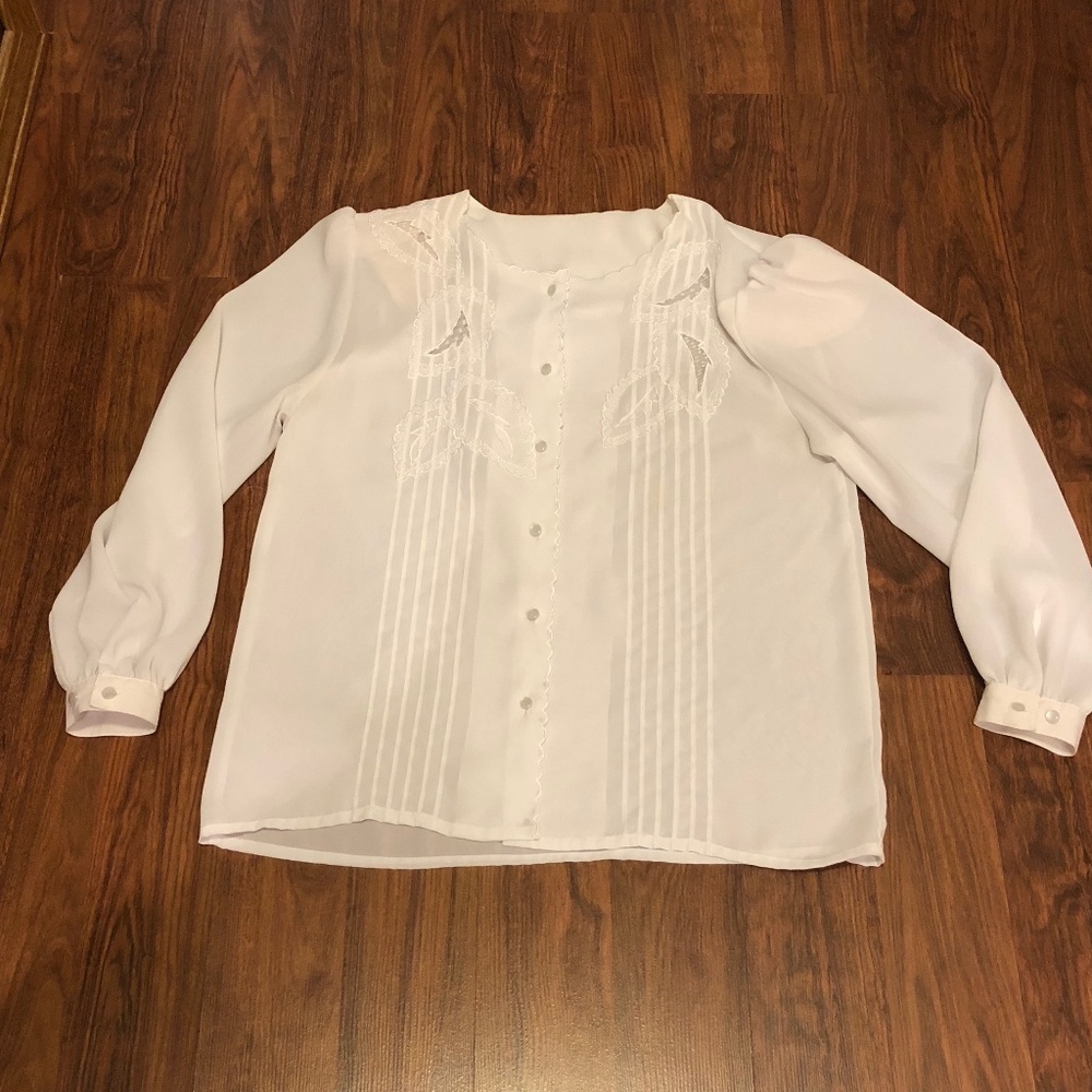 ☀️Petites by Demaro - White Pintuck Lace Blouse - 10P